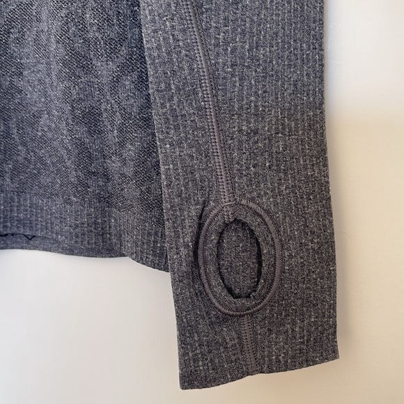 LULULEMON LONG SLEEVE TEE - Picture 6 of 12